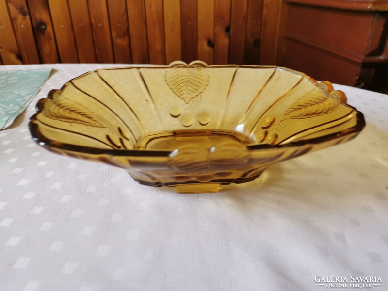 Amber-colored pedestal table centerpiece, pedestal bowl 23 x 19 cm