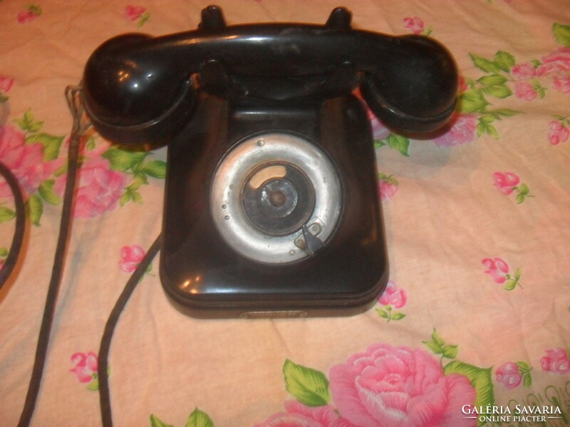 Antique vinyl phone