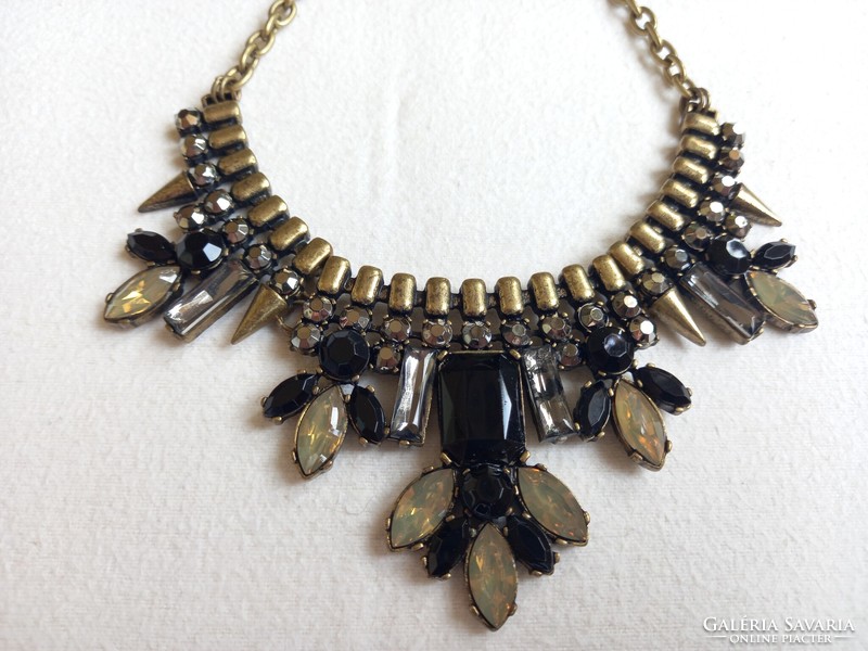 Rhinestone stone necklace, necklace