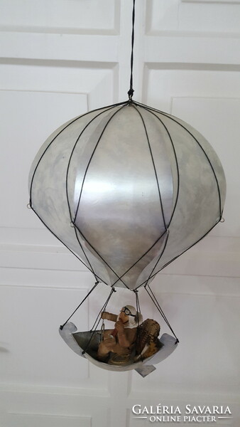 Függesztett,fém hőlégballon dekoráció