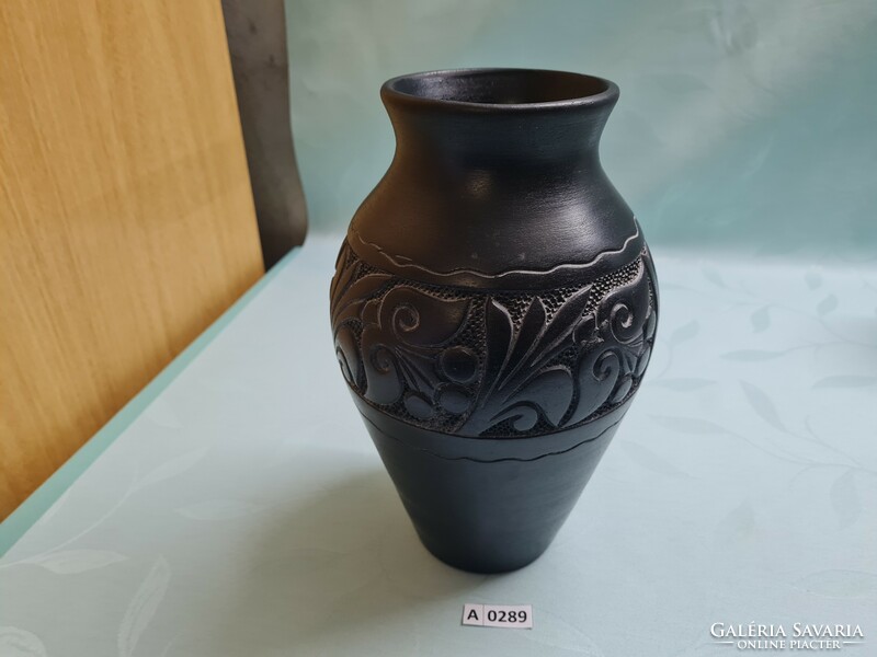 A0289 Fekete Kerámia váza 25 cm