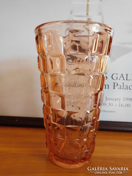 Retro pressed salmon pink glass vase with geometric pattern 18 cm