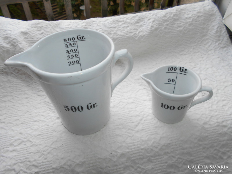 2 Zsolnay apothecary dishes together 100 g, 500 g--the price applies to 2 pieces- solid thick porcelain