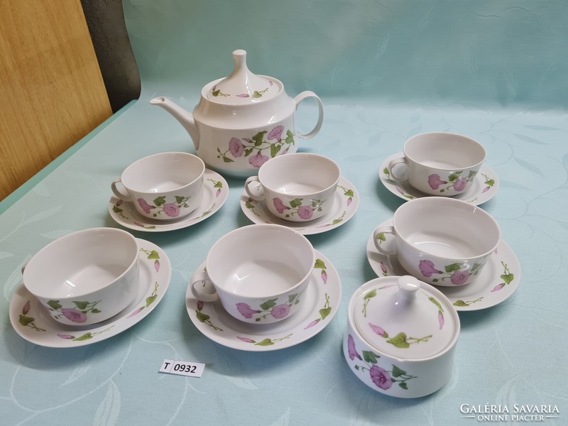 T0932 Great Plains funnel floral tea set, small chipping on sugar