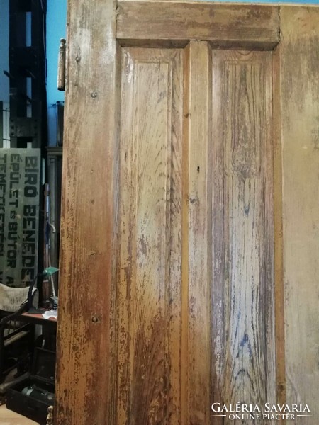 Large shop doors, solid pine patinated doors, 100-year-old solid doors treated in pairs