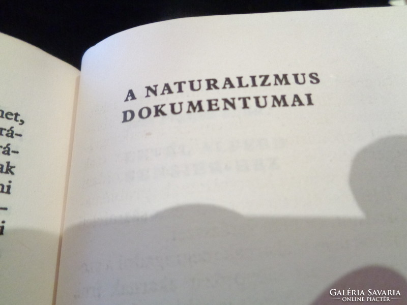 A  Naturalizmus  , írta Czine Mihály 1979 .   400 oldal