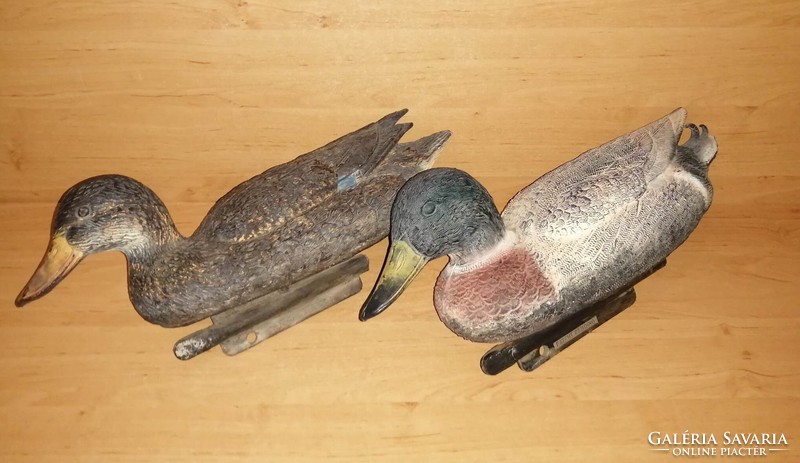 Régi minőségi olasz műanyag tőkesúlyon vadász kellékek vízen úszó műanyag csali kacsák