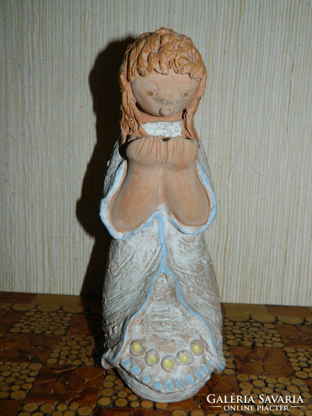 Antalfiné Szente Katalin ceramic kneeling girl
