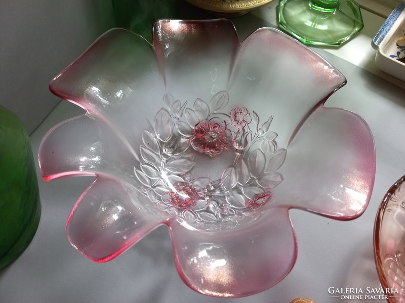 Walther glas pink glass serving bowl, centerpiece, with plastic flowers