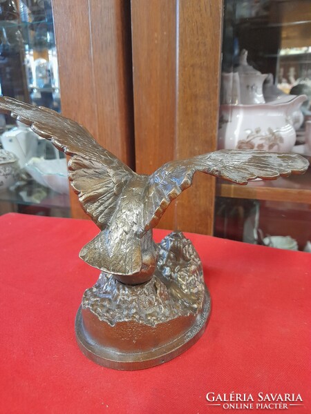 Bronze turul bird figural sculpture.