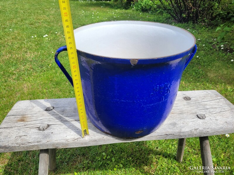 Old antique large size 10 l blue enameled pilsen cast iron iron pot pot with legs and handles