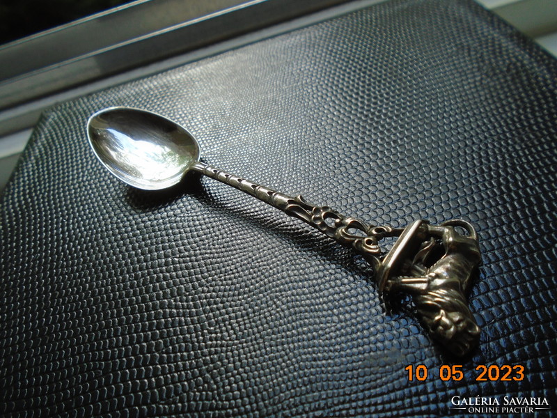 Unique goldsmith's figural miniature lion zodiac sign on a silver decorative spoon