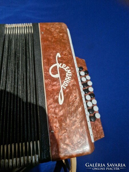 Kpemehhoe accordion child size