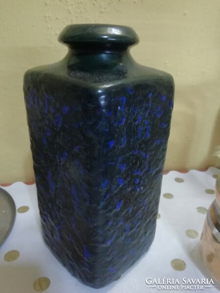 Retro kerámia váza hibátlan állapotban jelzett