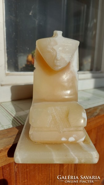 Leáraztam! Egyedi márvány Szfinx szobor könyvtámasz ajtótámasz különleges tejsárga, erezett színü
