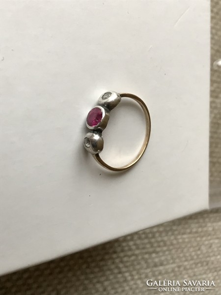 Antique white gold ring with rubies and diamonds