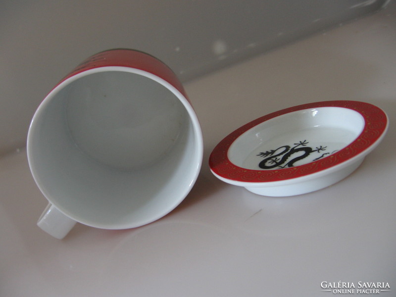 Cha cult porcelain tea mug with dragon, lid, roof