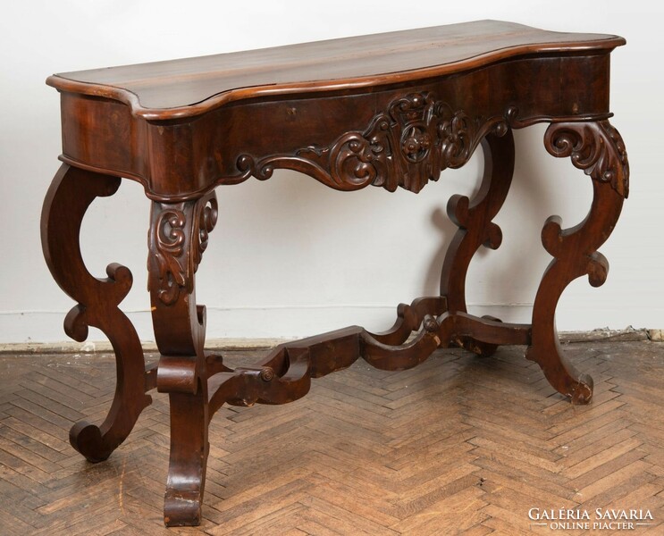 Faragott fa konzol asztal neobarokk stílusban