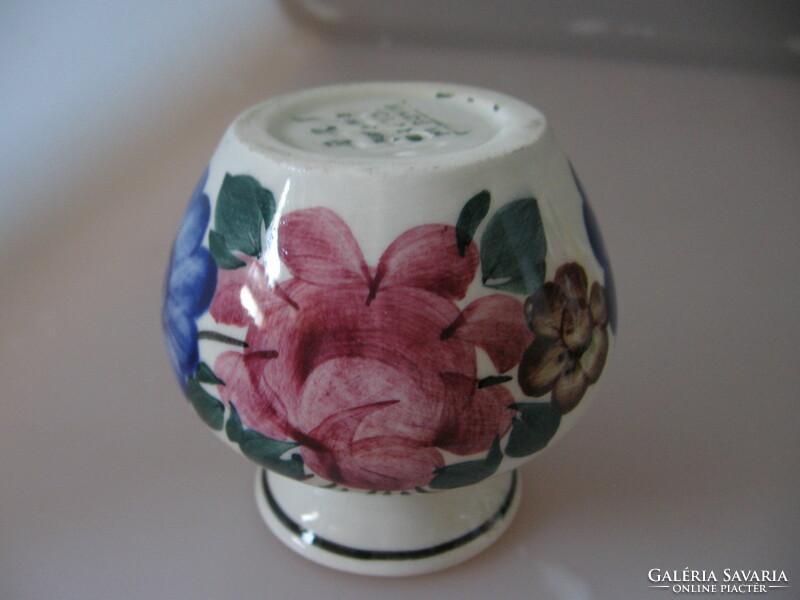 Italian hand-painted mug, Polish vase with similar mixed flowers in one