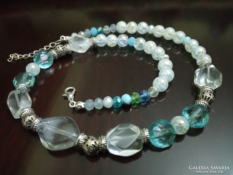 Semi-precious stone string of pearls - rock crystal