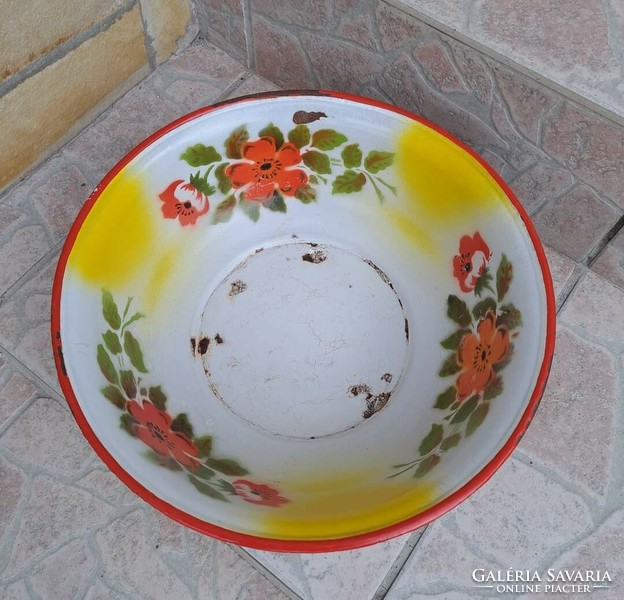 30 Cm diameter enamel flower bowl lavatory nostalgia piece, rustic decoration