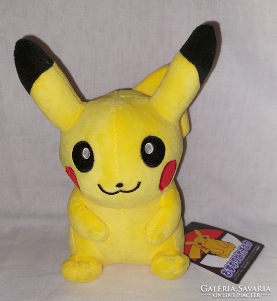 Pokémon Pikachu  plüss figura 19cm Új