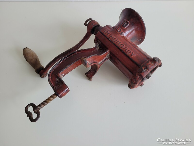 Old large size 10 lugs cast iron antique grinder meat grinder