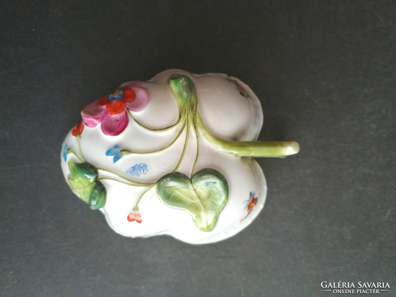 Óherend leaf-shaped hand-painted porcelain bowl with a wonderful plastic flower decoration - ep