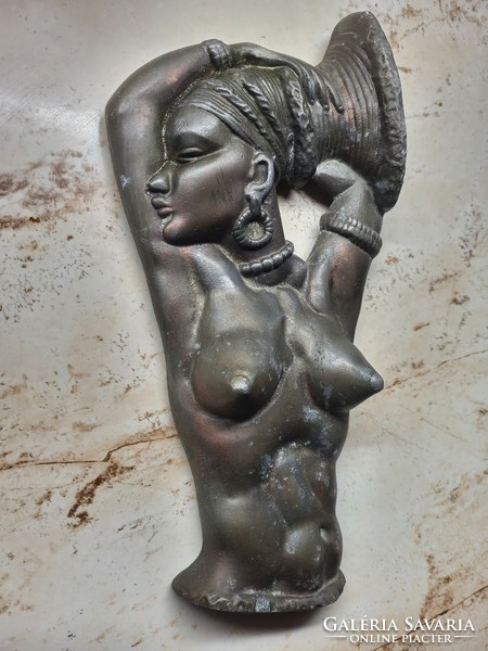 Retro era, African nude beauty, bronzed aluminum casting