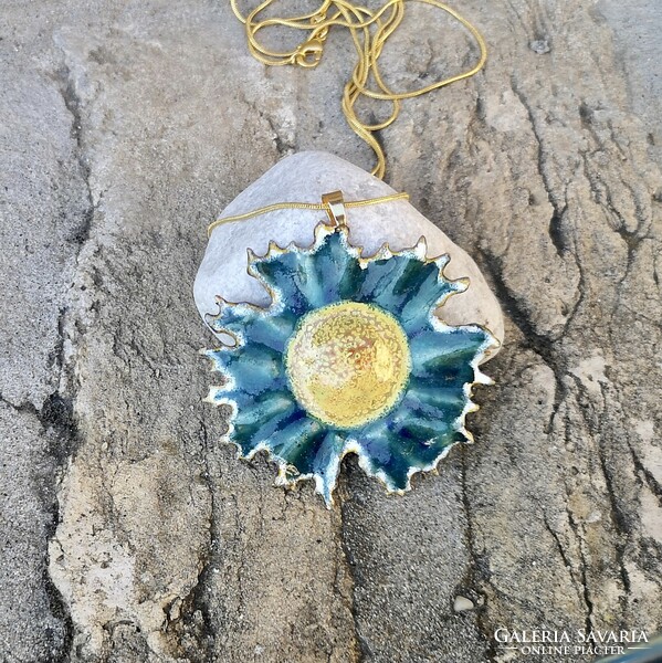 Flower-shaped fire enamel necklace (custom, handmade)