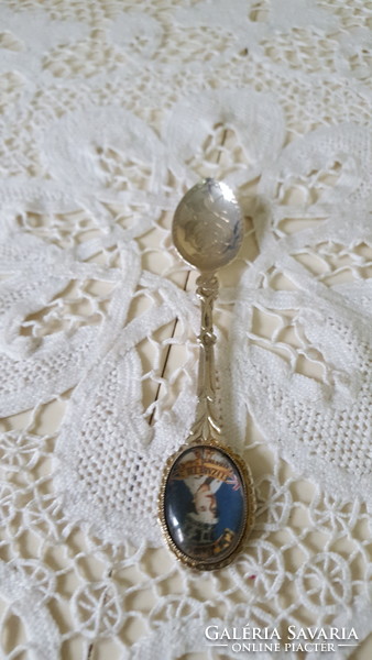 Elizabeth II's coronation silver-plated commemorative spoon decorated with roses