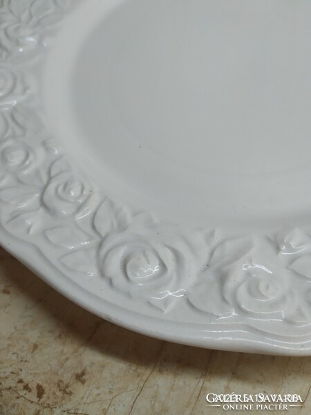 Olasz porcelán tányér 3 db eladó! Rózsás díszítésű lapos tányér  eladó!
