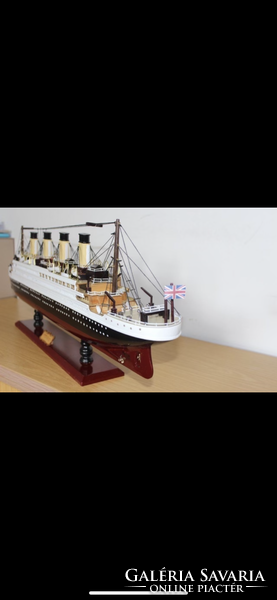 Titanic hajó modell 80x30cm