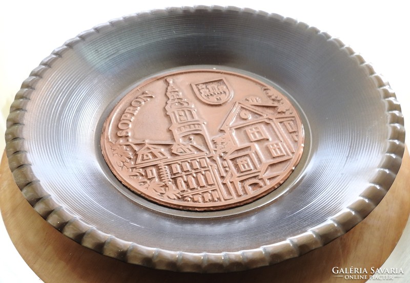 Bronzírozott vas falitál - fali tányér - SOPRON város mintával