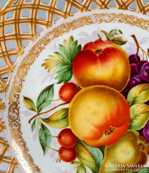 Porcelain plate with fruit decoration