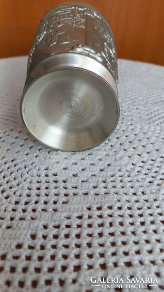 Old large pewter beer glass, 12 cm, opening 7.5 cm, scene - 3 phases of courtship - in good condition