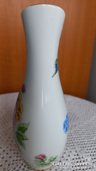 Hollóházi hortenzia mintás váza, sértetlen, 18 cm, szélessége: 7 cm, nyílása : 3 X 2,5 cm, eredeti