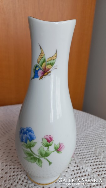 Hollóházi hortenzia mintás váza, sértetlen, 18 cm, szélessége: 7 cm, nyílása : 3 X 2,5 cm, eredeti