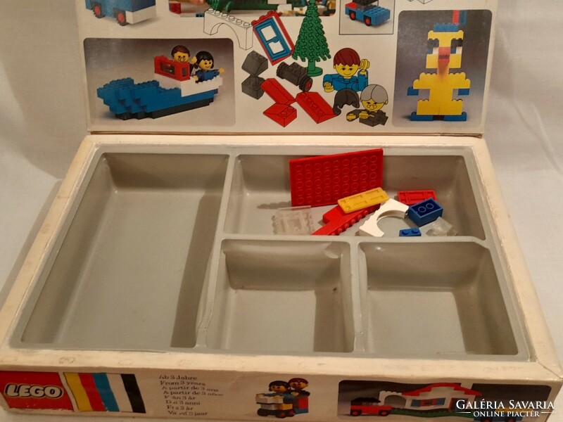 Lego 30 régi lego doboz pár darab elemmel