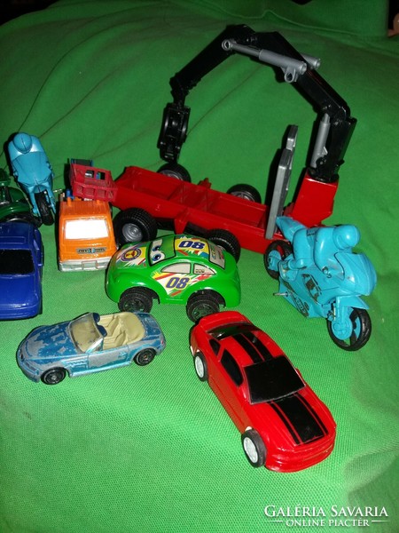 Retro metal and mostly plastic car engine toy package 10 pieces in one according to the pictures