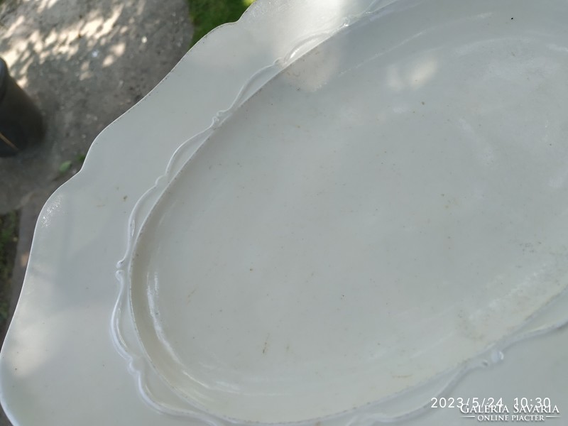 Porcelán fehér sültes tál, asztalközép kínáló eladó!