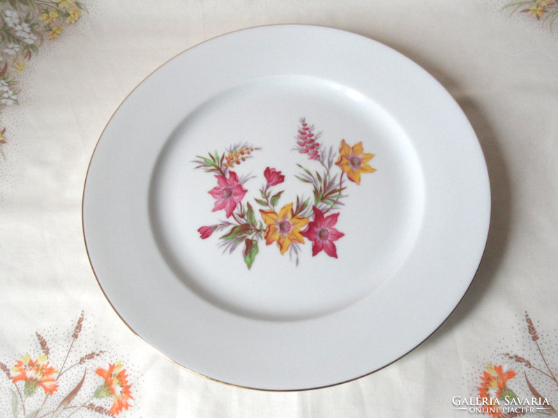 LIMOGES francia virágos porcelán tányér, kínáló