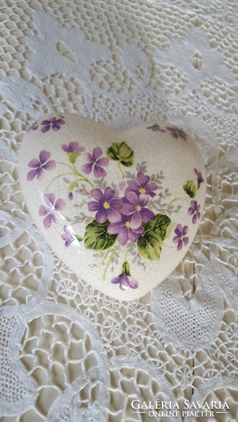 Gyönyörű virágos,szív alakú repesztett kerámia dekoráció