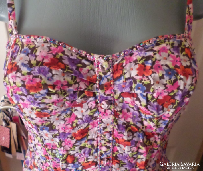 Rózsaszín virágos kisvirágos rövid női pántos ruha 38 gyöngyös