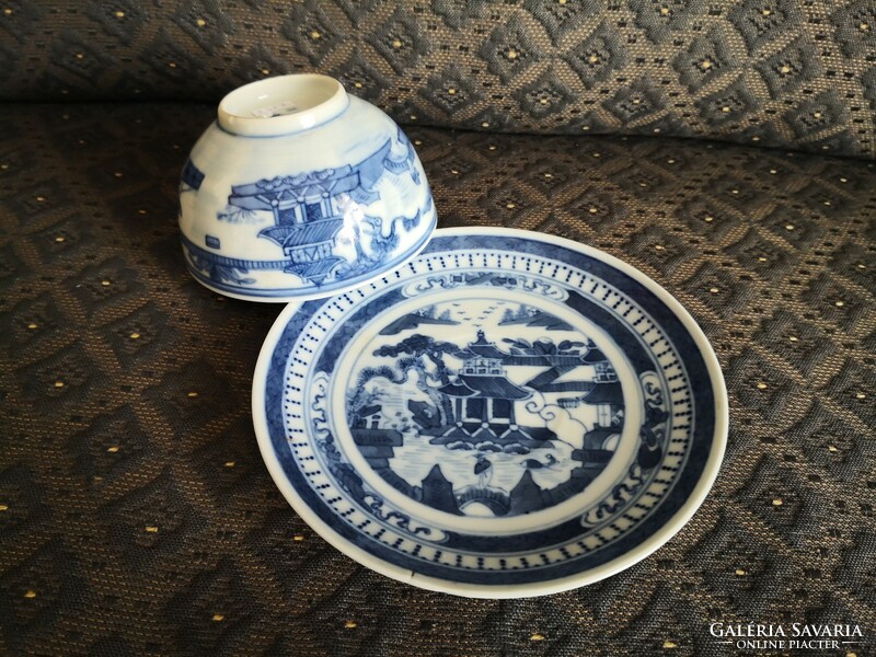 100-year-old antique Chinese tea cup with bottom