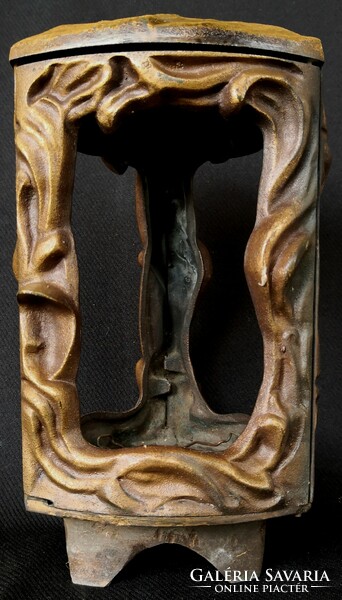 Dt/229 – antique bronze urn holder/grave lamp