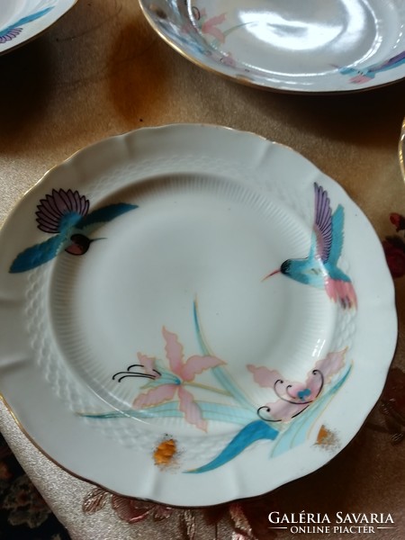 Kék-rózsaszín madaras porcelán étkészlet