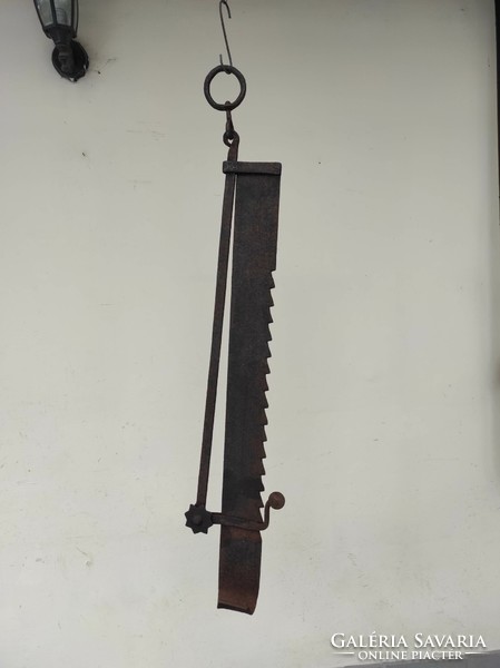 Antique wrought iron kitchen tool that holds a pot above the hearth xviii. - Xix. Century 624 7222