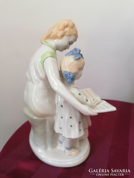 Zhk Russian porcelain, mother reading with her daughter