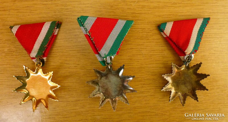 III. Világháborús kitüntetés Szabadság Érdemrend  Arany, Ezüst, Bronz fokozata kitüntetés
